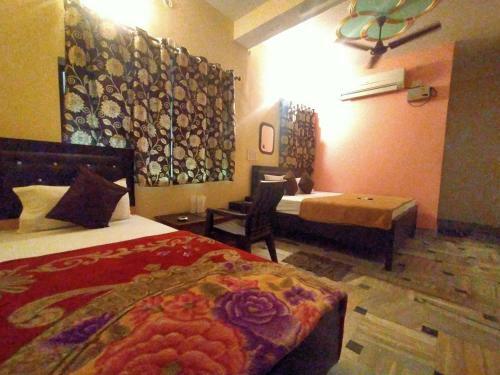 Hotel Aakash Ganga
