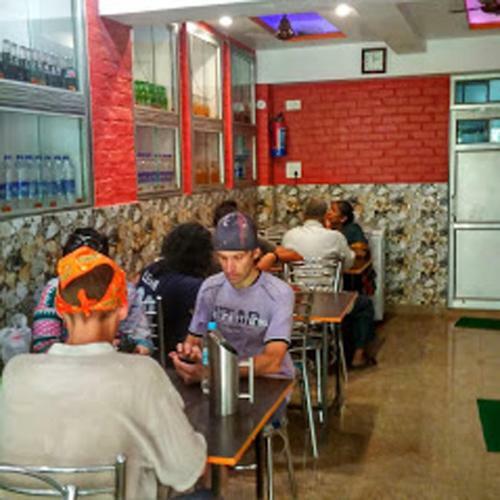 Hotel Aakash Ganga