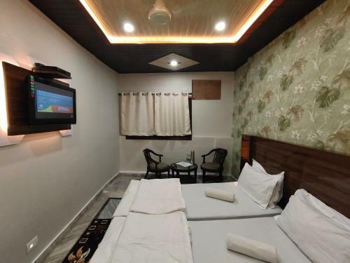Hostal Hotel Shivratri Guest House