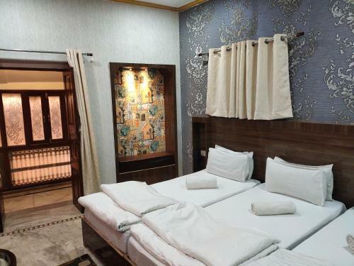 Hostal Hotel Shivratri Guest House
