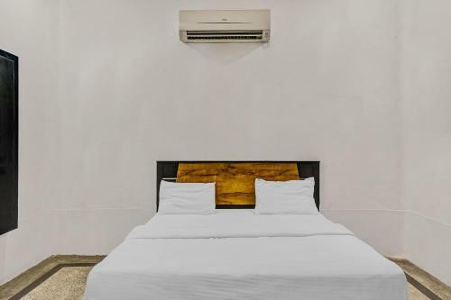 Hotel Capital O 85365 Tejas Inn