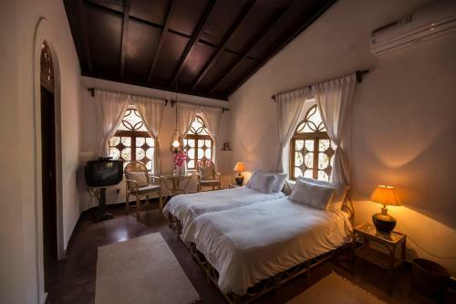 Hostal Marbella Guest House