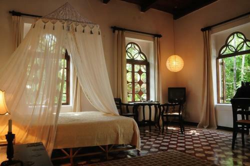 Hostal Marbella Guest House