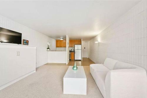 Apartamento Stylish 1bd With Views, Steps To Beach
