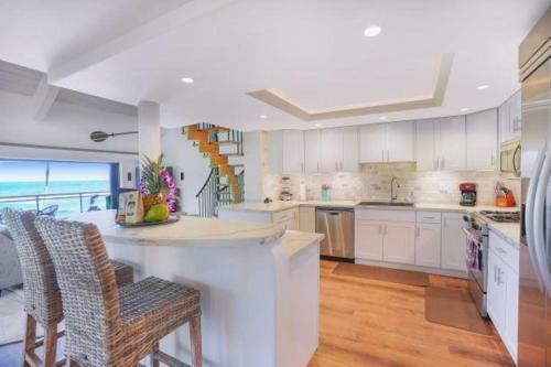Apartamento Luxury 2-story Oceanfront Condo W/ Views & Pool