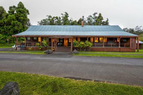 Ola'a House In Volcano Village