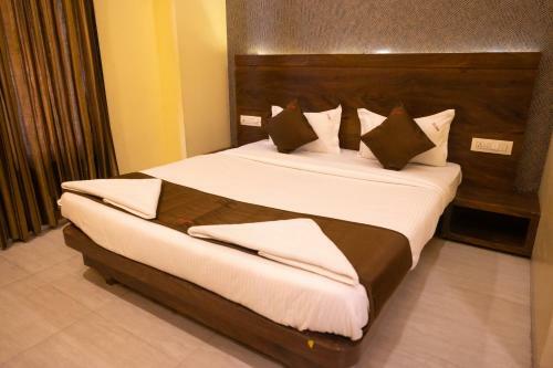 Hotel Vijaya Hill View Residency