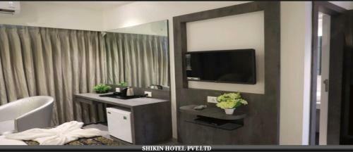 Shikin Hotels (Close To Palm Beach Road)