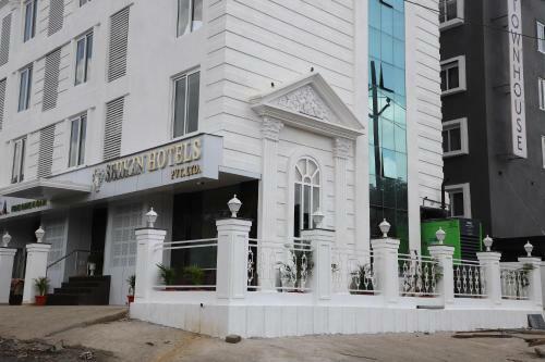 Shikin Hotels (Close To Palm Beach Road)
