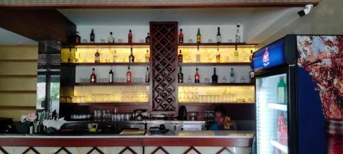 Shikin Hotels (Close To Palm Beach Road)