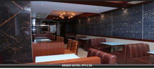 Shikin Hotels (Close To Palm Beach Road)