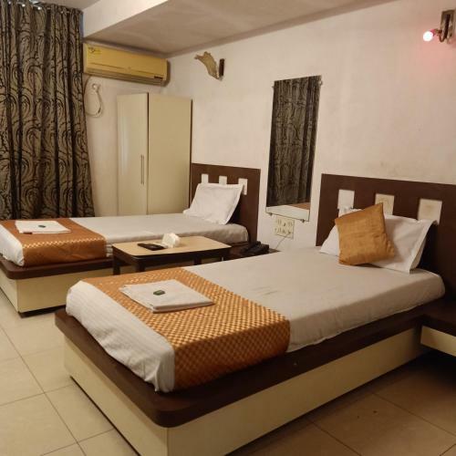 Neelkiran Hotel