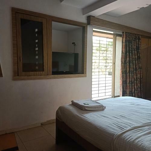 Neelkiran Hotel