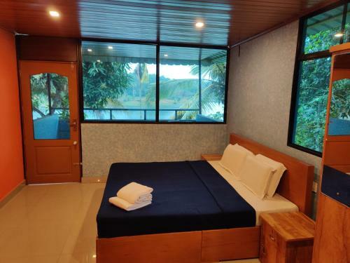 Lodge 7 Heaven Resorts