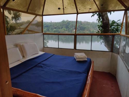 Lodge 7 Heaven Resorts