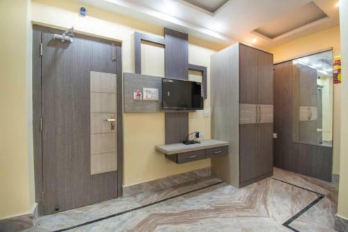 Hotel Staymaker Rajeshwari Residency
