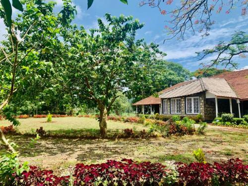 Tea Planters Bungalow