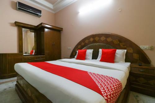 Oyo 61070 Hotel Krishna
