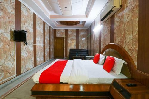 Oyo 61070 Hotel Krishna