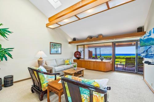 128-1 Puamana Oceanfront