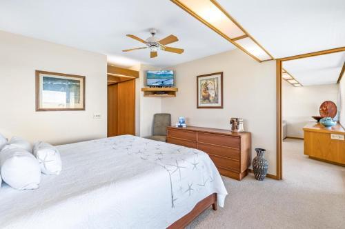 128-1 Puamana Oceanfront