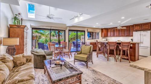 100-3 One Bedroom Puamana Unit
