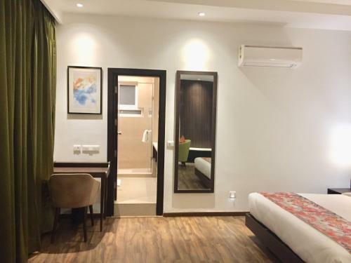 Hotel Le Roi Lake View, Koti