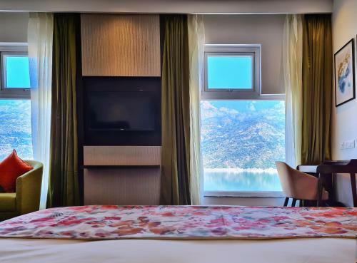 Hotel Le Roi Lake View, Koti