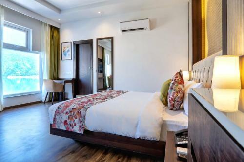 Hotel Le Roi Lake View, Koti