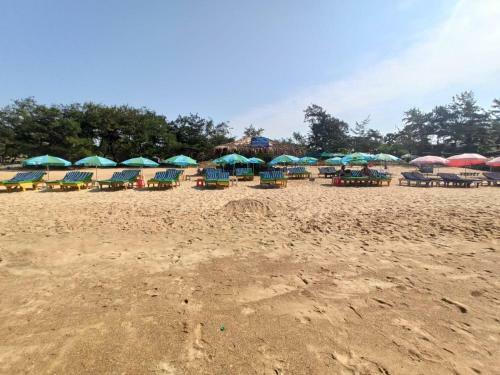 Hostal Hotel Frank's Baga Beach
