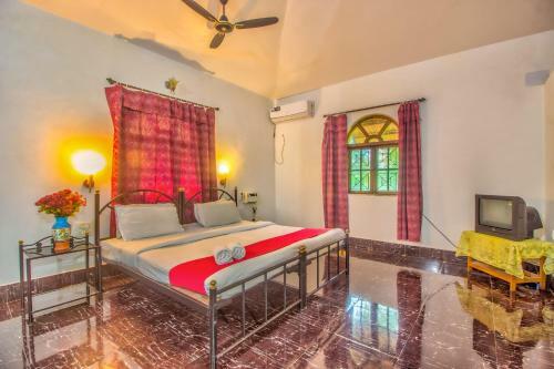 Hostal Hotel Frank's Baga Beach