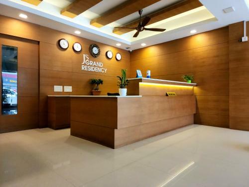 Hotel Js Grand Residency