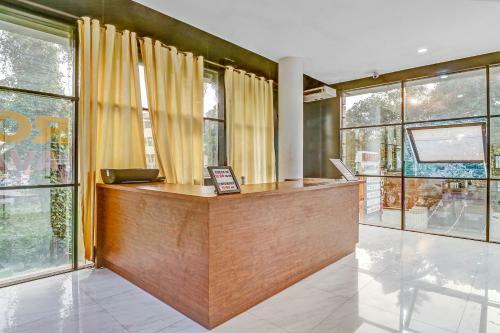 Capital O 86174 Hotel M1