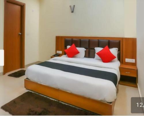 Hotel The Royal Stay Greater Noida