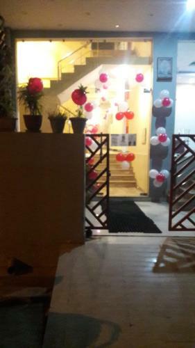 Hotel The Royal Stay Greater Noida