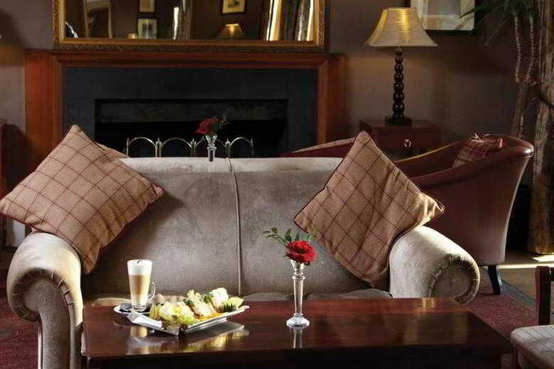Buchanan Arms Hotel
