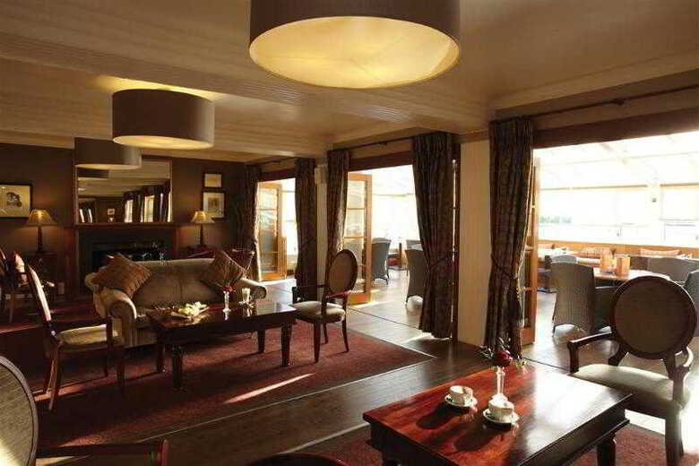 Buchanan Arms Hotel