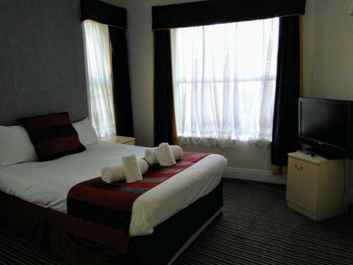 The Crown Hotel