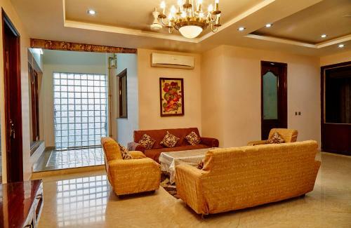 Hotel Kapoor Residency