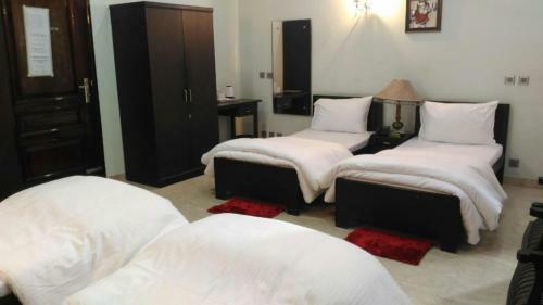 Hotel Kapoor Residency
