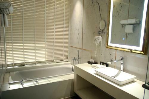 Hotel Udman Greater Noida