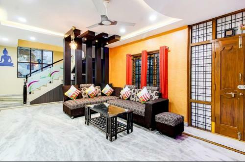 Villa Royal Stay Home