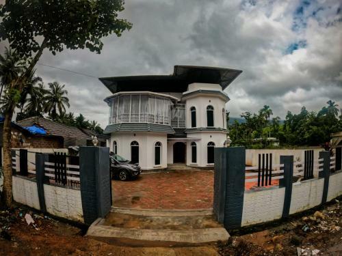 The Lunette Villa By 29bungalow