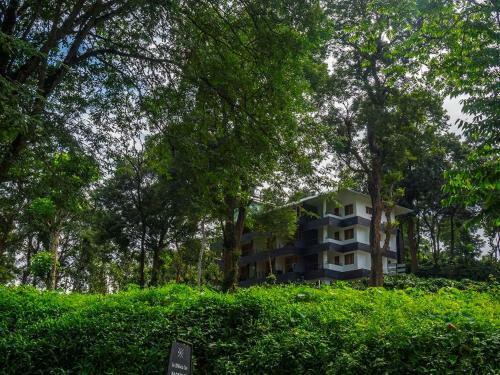 Hotel The Hill District Club Wayanad