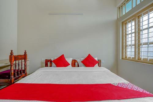 Hotel Oyo 82073 Ck Tourist Home