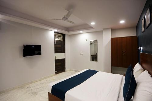 Hotel Silverkey Executive Stays 39733 Rc164 Noida-62