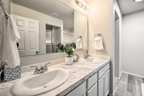 Newly Built Caldwell Home With Yard, Near Dtwn!