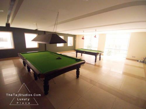 Hotel Top Place For Stay - Couple Friendly