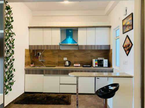 Apartamento The Urban Square Near Indiaexpo Mart