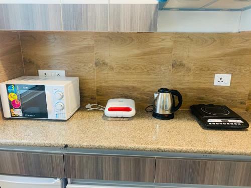 Apartamento The Savage Square Near India Expo Mart